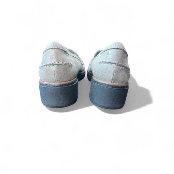 Clarks Collection Womens Gray Metallic Loafers Size 8 With Cushioned Insoles & R - Picture 5 of 6